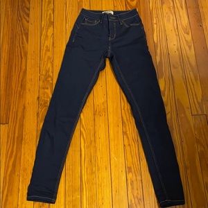 Skinny jeans